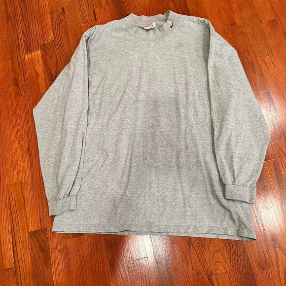 Vintage Y2K Nike Men's Grey Sweatshirt - Picture 2 of 3